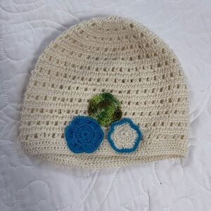 Handmade Crochet Weave Beanie Skull Cap Colorful Floral Appliqués Ivory Kids NEW